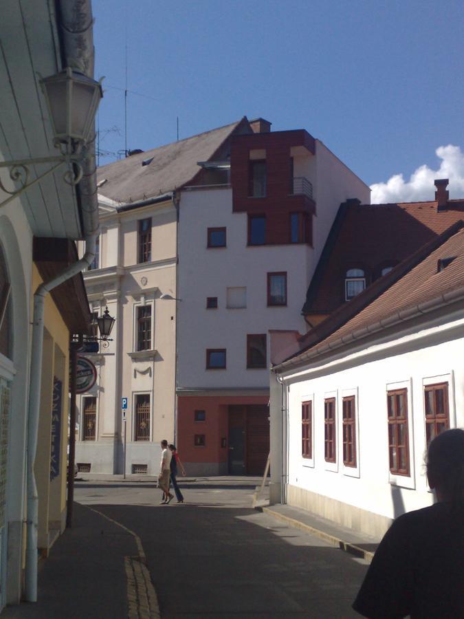 Minaret Apartman Apartment Eger Exterior photo